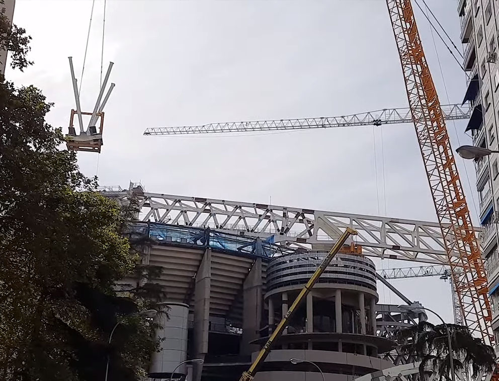 Izado pirámide_03.jpg