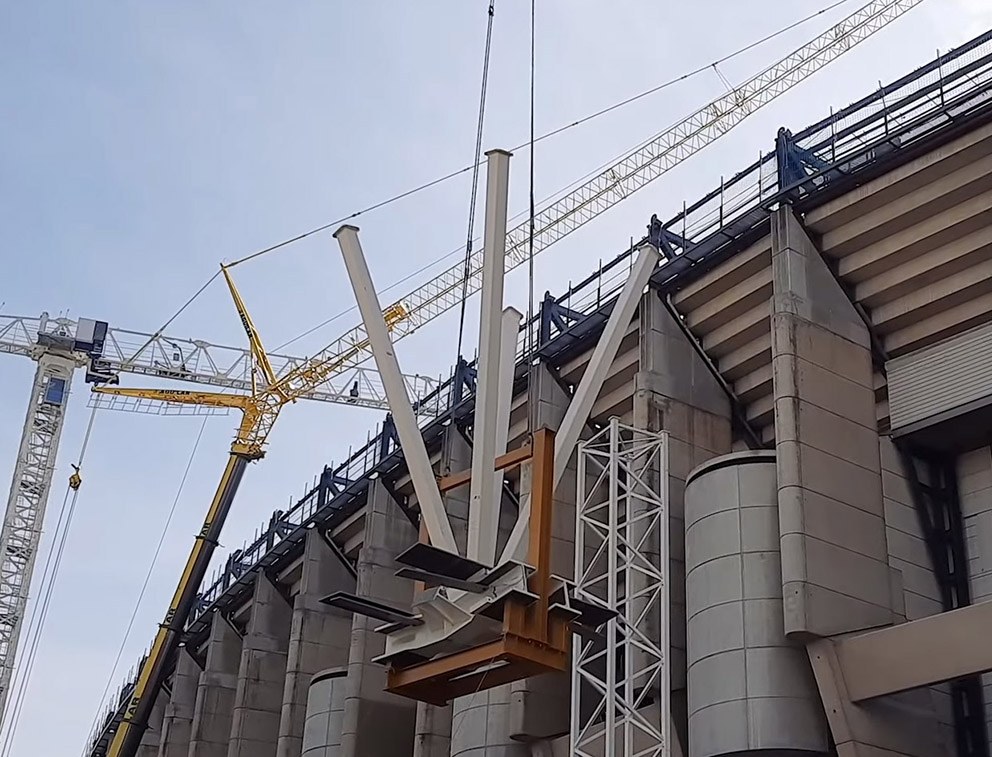 Izado pirámide_02.jpg